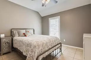 13807 Halpren Falls Cir, Cypress, TX 77429 - Photo 33
