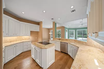 66 S Taylor Point Drive, The Woodlands, TX 77382 - Photo 15