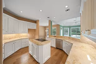 66 S Taylor Point Dr, The Woodlands, TX 77382 - Photo 15