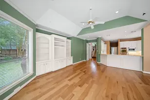 66 S Taylor Point Dr, The Woodlands, TX 77382 - Photo 21