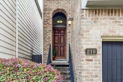 210 Grove Street, Houston, TX 77020 - Photo 3