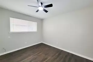 6439 Oaknut Dr, Houston, TX 77088 - Photo 15