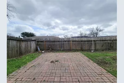 6439 Oaknut Drive, Houston, TX 77088 - Photo 35