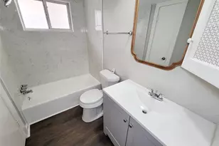 6439 Oaknut Dr, Houston, TX 77088 - Photo 19