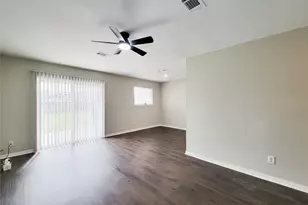 6439 Oaknut Dr, Houston, TX 77088 - Photo 29