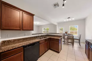1327 Diamond Drape Dr, Rosharon, TX 77583 - Photo 9
