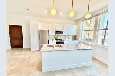 2102 Mechanic Street #301, Galveston, TX 77550 - Photo 3