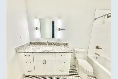 2102 Mechanic Street #301, Galveston, TX 77550 - Photo 7