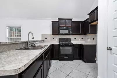 3021 Sparrow Street, Houston, TX 77051 - Photo 9