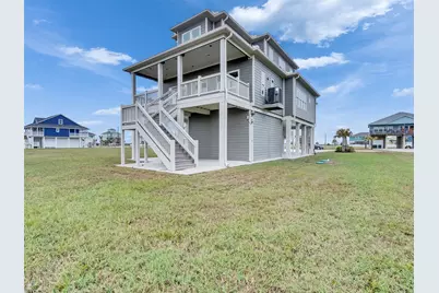 18809 Warrior Road, Galveston, TX 77554 - Photo 9