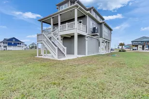 18809 Warrior Rd, Galveston, TX 77554 - Photo 9