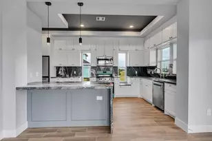 18809 Warrior Rd, Galveston, TX 77554 - Photo 25