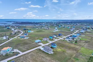 18809 Warrior Rd, Galveston, TX 77554 - Photo 39