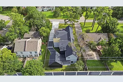 519 W 30th Street, Houston, TX 77018 - Photo 35