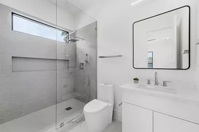 519 W 30th Street, Houston, TX 77018 - Photo 25