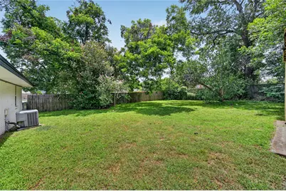 803 W First Street, Brenham, TX 77833 - Photo 23