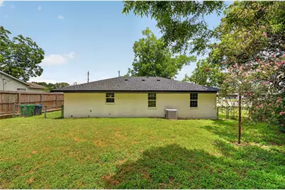 803 W First Street, Brenham, TX 77833 - Photo 23