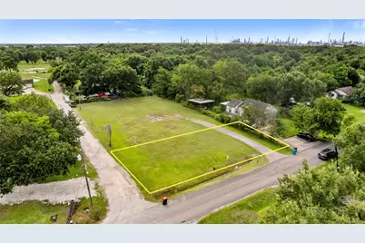 5006 Middleton, Baytown, TX 77520 - Photo 1