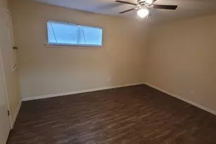 515 E Fm-517, Dickinson, TX 77539 - Photo 11