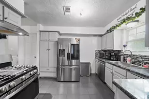 23930 Creek Ridge Dr, Spring, TX 77373 - Photo 15