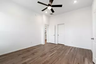 18830 Shadowfax Trl, Tomball, TX 77377 - Photo 17