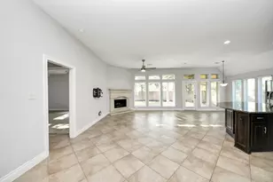 13202 Lone Creek Ln, Pearland, TX 77584 - Photo 5