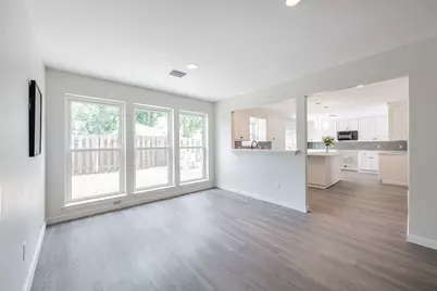 6215 Portal Drive, Houston, TX 77096 - Photo 11