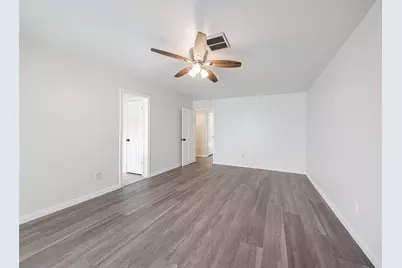 6215 Portal Drive, Houston, TX 77096 - Photo 21