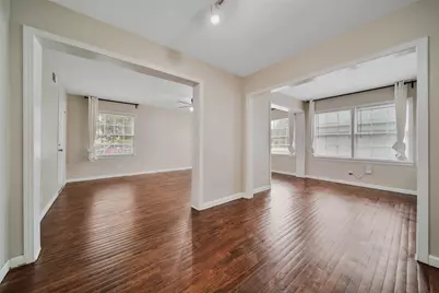 4505 Larch Lane, Bellaire, TX 77401 - Photo 7
