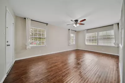 4505 Larch Lane, Bellaire, TX 77401 - Photo 3