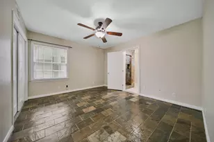 4505 Larch Ln, Bellaire, TX 77401 - Photo 9