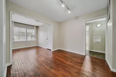 4505 Larch Lane, Bellaire, TX 77401 - Photo 5