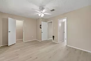 5421 Diane Ct, Spring, TX 77373 - Photo 11