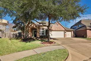 852 Shoal Pointe Ln, League City, TX 77573 - Photo 1