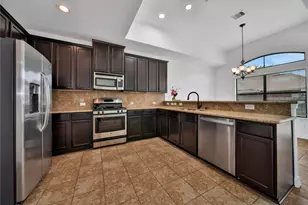711 Aulia Ln, Spring, TX 77386 - Photo 9