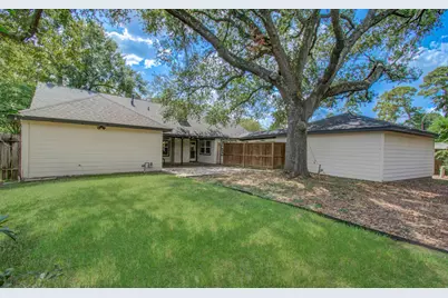18006 Bambridge Drive, Houston, TX 77090 - Photo 41