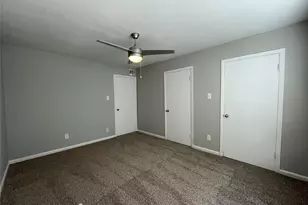 9075 Gaylord Dr, Houston, TX 77024 - Photo 9