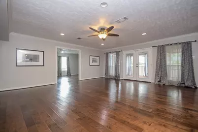 3328 Southmore Boulevard, Houston, TX 77004 - Photo 9