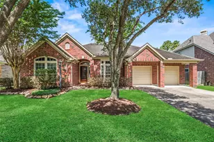 3129 Red Maple Dr, Friendswood, TX 77546 - Photo 1