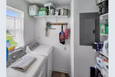 2006 Idyleview View, Crystal Beach, TX 77650 - Photo 21