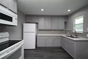 109 Dooley, Prairie View, TX 77445 - Photo 9