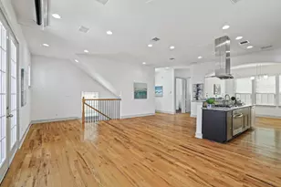 5525 Petty St, Houston, TX 77007 - Photo 11