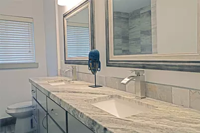 5527 Valkeith Drive, Houston, TX 77096 - Photo 21