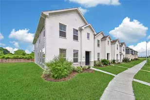2203 Seven Oaks Blvd, Tomball, TX 77375 - Photo 3