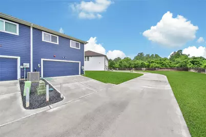 2203 Seven Oaks Boulevard, Tomball, TX 77375 - Photo 5