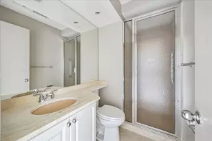 5110 San Felipe St, Houston, TX 77056 - Photo 13