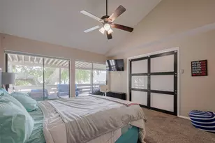 182 April Point Dr N, Conroe, TX 77356 - Photo 9