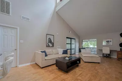 182 April Point Drive N, Conroe, TX 77356 - Photo 3