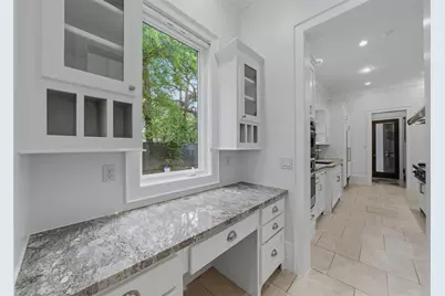 11714 Memorial Drive, Houston, TX 77024 - Photo 23
