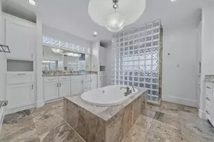 11714 Memorial Dr, Houston, TX 77024 - Photo 31
